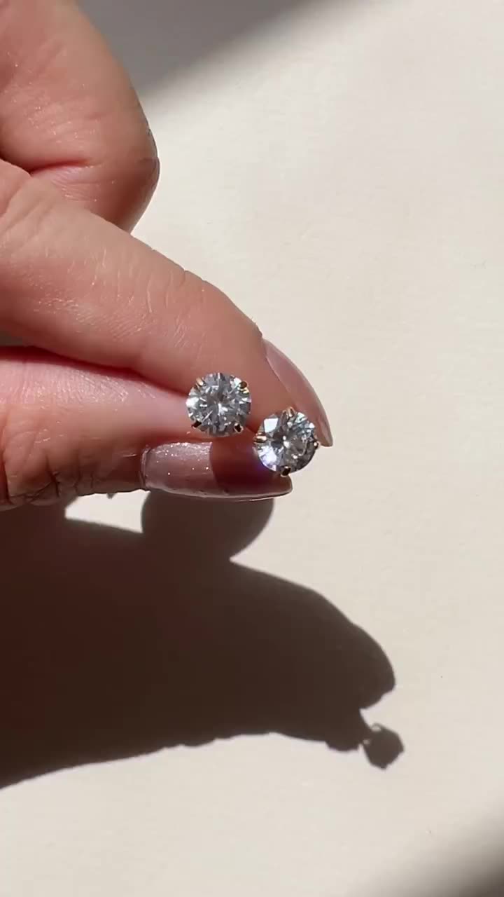 AMYO Jewelry ad preview