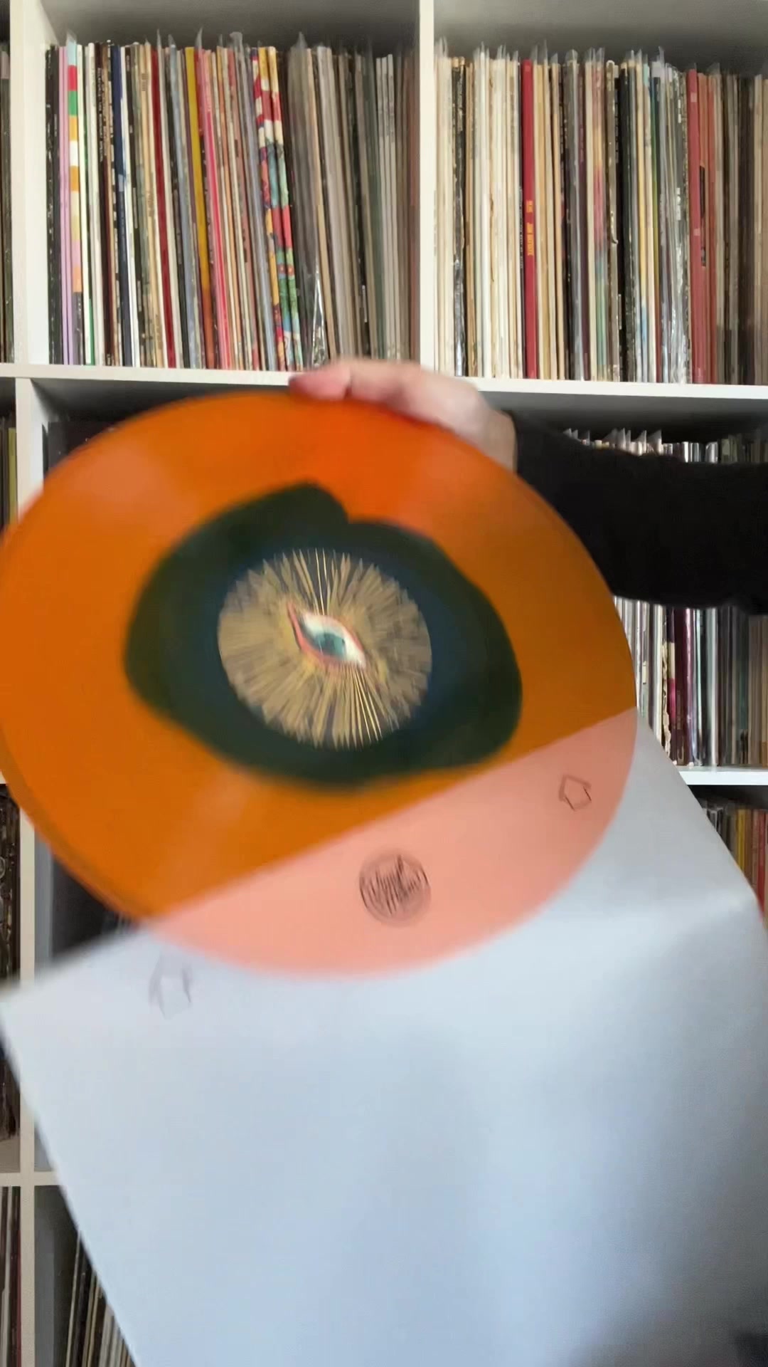 VINYL MOON ad preview